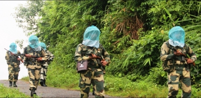 BSF seized contraband worth Rs 150 cr, held 115 Rohingyas and 285 B'deshi nationals this year | BSF seized contraband worth Rs 150 cr, held 115 Rohingyas and 285 B'deshi nationals this year