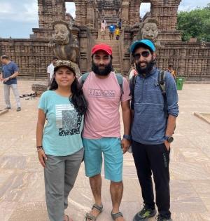 Pune trio goes on a 'long drive' - a record 21,000 km through borders of India (Ld correcting headline) | Pune trio goes on a 'long drive' - a record 21,000 km through borders of India (Ld correcting headline)