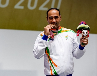 Hat gifted by wife proves lucky charm for Paralympics medallist Singhraj | Hat gifted by wife proves lucky charm for Paralympics medallist Singhraj