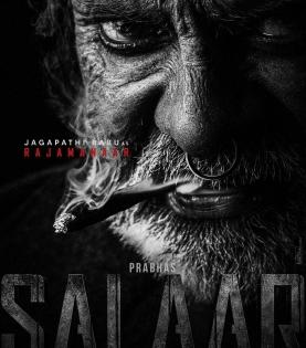 Jagapathi Babu looks fierce in his first look from 'Salaar' | Jagapathi Babu looks fierce in his first look from 'Salaar'