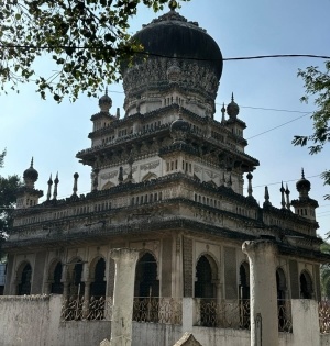 Hyderabad's Saidani-Ma Tomb to be restored by Aga Khan Trust | Hyderabad's Saidani-Ma Tomb to be restored by Aga Khan Trust