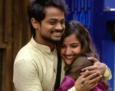 A love track out of nowhere on 'Bigg Boss Telugu 5' | A love track out of nowhere on 'Bigg Boss Telugu 5'