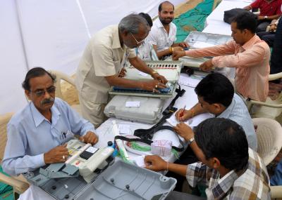 Cong leading in two seats in Rajasthan bypolls | Cong leading in two seats in Rajasthan bypolls Cong leading in two seats in Rajasthan bypolls | Cong leading in two seats in Rajasthan bypolls