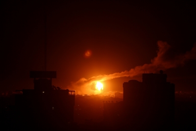 Israeli aircraft attack Gaza military sites | Israeli aircraft attack Gaza military sites