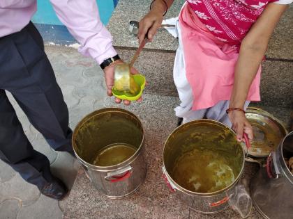 23 students of Delhi school fall ill after taking meal, shifted to hospital | 23 students of Delhi school fall ill after taking meal, shifted to hospital 23 students of Delhi school fall ill after taking meal, shifted to hospital | 23 students of Delhi school fall ill after taking meal, shifted to hospital