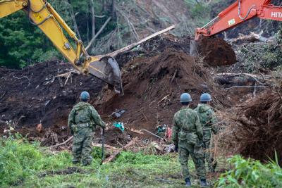 Search on for 20 missing persons in Japan mudslide | Search on for 20 missing persons in Japan mudslide