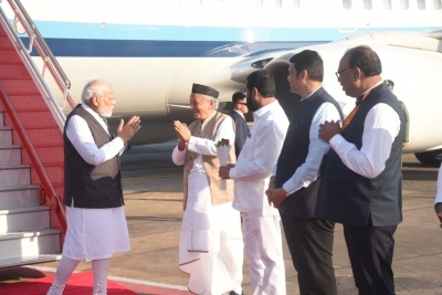PM Modi arrives in Mumbai | PM Modi arrives in Mumbai