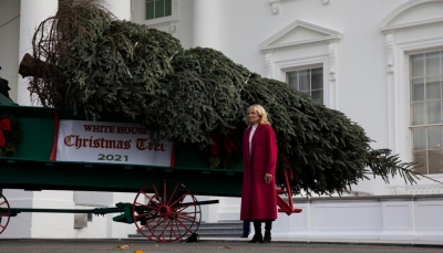 Jill Biden receives WH Christmas Tree | Jill Biden receives WH Christmas Tree