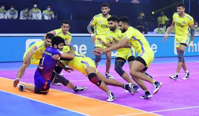 PKL 8: Dabang Delhi in 30-30 tie with Tamil Thalaivas | PKL 8: Dabang Delhi in 30-30 tie with Tamil Thalaivas