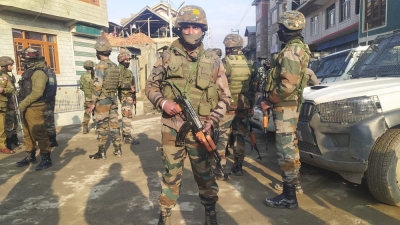 Police officer succumbs to injuries in Srinagar terror attack | Police officer succumbs to injuries in Srinagar terror attack