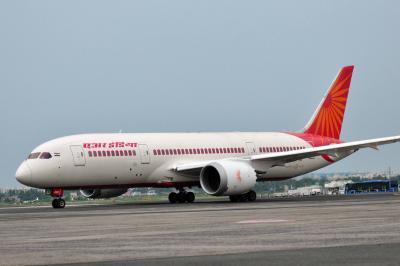 Subsidiary hiring while Air India terminates 57 pilots' service | Subsidiary hiring while Air India terminates 57 pilots' service