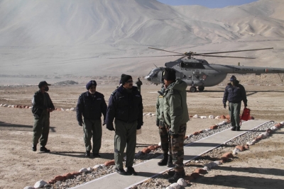 IAF Chief reviews operational preparedness of Force in Ladakh | IAF Chief reviews operational preparedness of Force in Ladakh