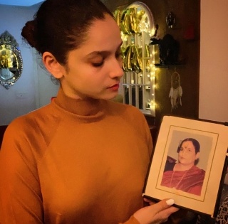 Ankita Lokhande shares 'prayers and positivity' for Sushant | Ankita Lokhande shares 'prayers and positivity' for Sushant