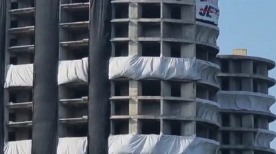 Twin tower demolition: Final touches being given before the blast | Twin tower demolition: Final touches being given before the blast Twin tower demolition: Final touches being given before the blast | Twin tower demolition: Final touches being given before the blast