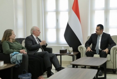 Yemen PM, US envoy discuss ceasefire initiative | Yemen PM, US envoy discuss ceasefire initiative