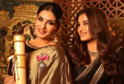 Raveena Tandon's daughter pens heartwarming note for her after Padma Shri win | Raveena Tandon's daughter pens heartwarming note for her after Padma Shri win Raveena Tandon's daughter pens heartwarming note for her after Padma Shri win | Raveena Tandon's daughter pens heartwarming note for her after Padma Shri win