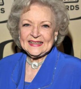 'Golden Girls' star, TV legend Betty White passes away | 'Golden Girls' star, TV legend Betty White passes away