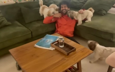 Kartik Aaryan posts adorable, 'paw'-erful video with puppies | Kartik Aaryan posts adorable, 'paw'-erful video with puppies