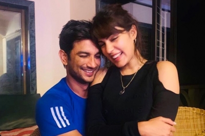 Sushant's father files FIR against Rhea for abetment to suicide | Sushant's father files FIR against Rhea for abetment to suicide
