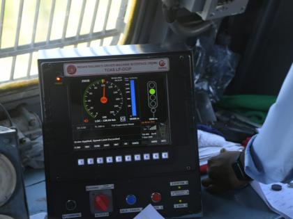 Railways floats tenders for installing Kavach on Delhi-Mumbai, Delhi-Howrah routes | Railways floats tenders for installing Kavach on Delhi-Mumbai, Delhi-Howrah routes Railways floats tenders for installing Kavach on Delhi-Mumbai, Delhi-Howrah routes | Railways floats tenders for installing Kavach on Delhi-Mumbai, Delhi-Howrah routes