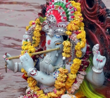 Stage set for mammoth Ganesh immersion procession in Hyderabad | Stage set for mammoth Ganesh immersion procession in Hyderabad