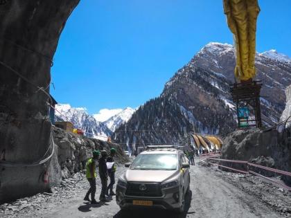 Seven tourists from Kerala killed in Zojila Pass road accident | Seven tourists from Kerala killed in Zojila Pass road accident Seven tourists from Kerala killed in Zojila Pass road accident | Seven tourists from Kerala killed in Zojila Pass road accident