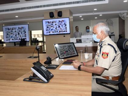 Delhi Police Commissioner reviews lockdown implementation | Delhi Police Commissioner reviews lockdown implementation
