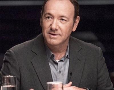 Spacey says he couldn't come out as gay because of his 'neo-Nazi' father | Spacey says he couldn't come out as gay because of his 'neo-Nazi' father