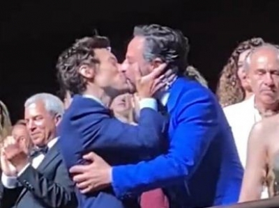 Harry Styles kisses Nick Kroll on the lips at Venice Film Fest | Harry Styles kisses Nick Kroll on the lips at Venice Film Fest