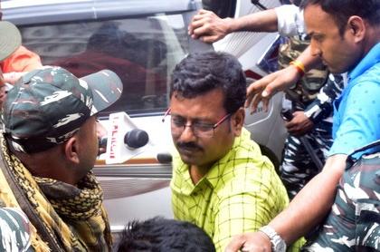 Process begins to strip jailed Trinamool legislator of his official positions | Process begins to strip jailed Trinamool legislator of his official positions Process begins to strip jailed Trinamool legislator of his official positions | Process begins to strip jailed Trinamool legislator of his official positions