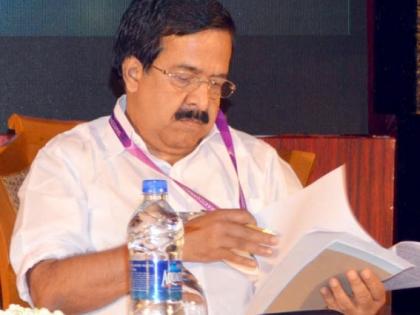 Chennithala loses out on post in reconstituted CWC, made only permanent invitee | Chennithala loses out on post in reconstituted CWC, made only permanent invitee