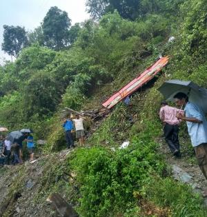 U'khand bus accident: 25 bodies recovered, many feared missing; U'khand CM reviews rescue ops | U'khand bus accident: 25 bodies recovered, many feared missing; U'khand CM reviews rescue ops U'khand bus accident: 25 bodies recovered, many feared missing; U'khand CM reviews rescue ops | U'khand bus accident: 25 bodies recovered, many feared missing; U'khand CM reviews rescue ops