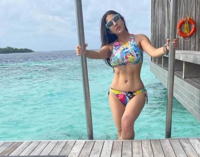 Beach vacays and bikini trends to ring in the new year! | Beach vacays and bikini trends to ring in the new year!