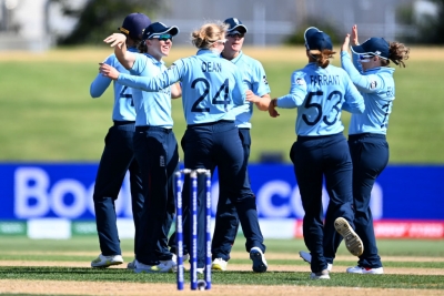 Women's World Cup: Dean, Knight lead England to 4-wicket win over India | Women's World Cup: Dean, Knight lead England to 4-wicket win over India
