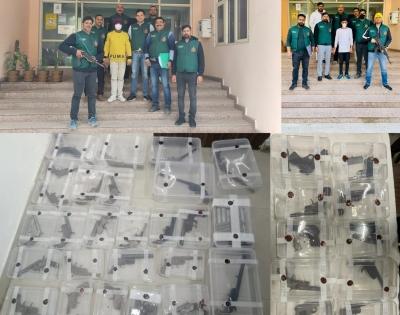 Weapons manufacturer & supplier nabbed in Delhi, police recovers 34 pistols | Weapons manufacturer & supplier nabbed in Delhi, police recovers 34 pistols