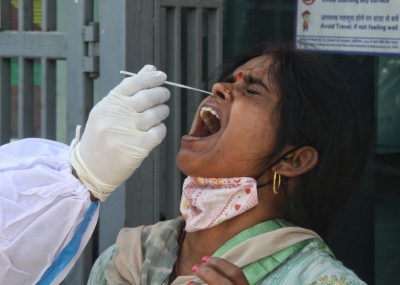 Kerala logs 19,325 new Covid cases, 143 deaths in a day | Kerala logs 19,325 new Covid cases, 143 deaths in a day Kerala logs 19,325 new Covid cases, 143 deaths in a day | Kerala logs 19,325 new Covid cases, 143 deaths in a day