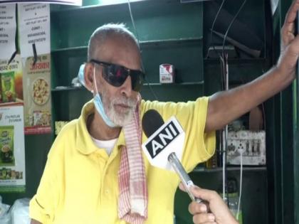 Baba of Delhi dhaba files cheating complaint against YouTuber whose video highlighted his plight | Baba of Delhi dhaba files cheating complaint against YouTuber whose video highlighted his plight