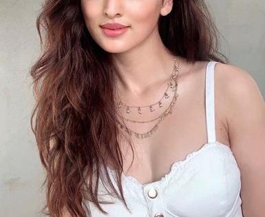 Sandeepa Dhar cried constantly while shooting for song ‘Barbaad’ | Sandeepa Dhar cried constantly while shooting for song ‘Barbaad’ Sandeepa Dhar cried constantly while shooting for song ‘Barbaad’ | Sandeepa Dhar cried constantly while shooting for song ‘Barbaad’