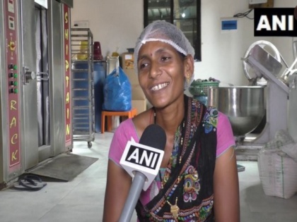 Women's self-help group in Gujarat run bakery, started by collecting savings 4 years ago | Women's self-help group in Gujarat run bakery, started by collecting savings 4 years ago