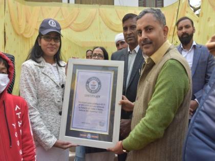 BHU student makes it to Guinness World Records for creating world's largest painting using natural colours | BHU student makes it to Guinness World Records for creating world's largest painting using natural colours