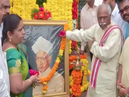 Keeping up Radhakrishnan's ideology is real Shradhanjali to him: Bandaru Dattatreya | Keeping up Radhakrishnan's ideology is real Shradhanjali to him: Bandaru Dattatreya