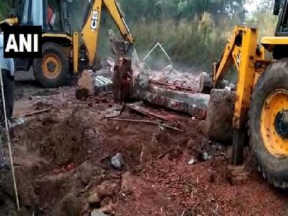 BJP MLA Sanjay Pathak's resort demolished by admin over encroachment | BJP MLA Sanjay Pathak's resort demolished by admin over encroachment