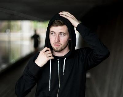 'Faded' hitmaker Alan Walker fires up Gurugram concert with Badshah's 'Jugnu' | 'Faded' hitmaker Alan Walker fires up Gurugram concert with Badshah's 'Jugnu' 'Faded' hitmaker Alan Walker fires up Gurugram concert with Badshah's 'Jugnu' | 'Faded' hitmaker Alan Walker fires up Gurugram concert with Badshah's 'Jugnu'