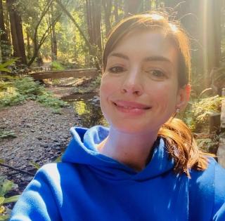 Anne Hathaway apologises to disabled community after role draws flak | Anne Hathaway apologises to disabled community after role draws flak Anne Hathaway apologises to disabled community after role draws flak | Anne Hathaway apologises to disabled community after role draws flak