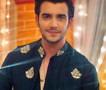 'Anupamaa' actor Adhik Mehta celebrates Ganesh Chaturthi in Mumbai for first time | 'Anupamaa' actor Adhik Mehta celebrates Ganesh Chaturthi in Mumbai for first time