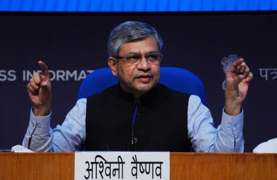 Power, Railways Ministers hold talks on power demand | Power, Railways Ministers hold talks on power demand