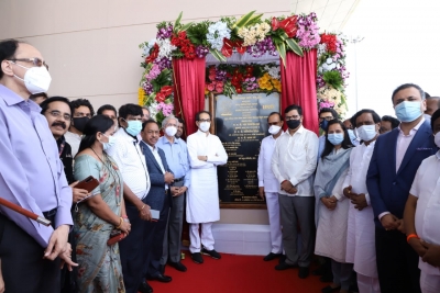 Maha CM inaugurates Chipi Airport, catapults Konkan on air-map | Maha CM inaugurates Chipi Airport, catapults Konkan on air-map Maha CM inaugurates Chipi Airport, catapults Konkan on air-map | Maha CM inaugurates Chipi Airport, catapults Konkan on air-map