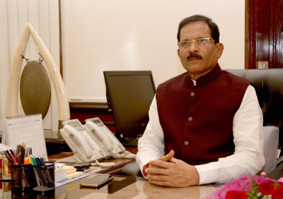 Kejriwal's free power announcement in Goa is impractical: Shripad Naik | Kejriwal's free power announcement in Goa is impractical: Shripad Naik