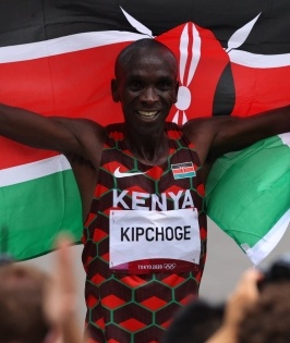 Kenya's Eliud Kipchoge retains Olympic men's marathon title | Kenya's Eliud Kipchoge retains Olympic men's marathon title