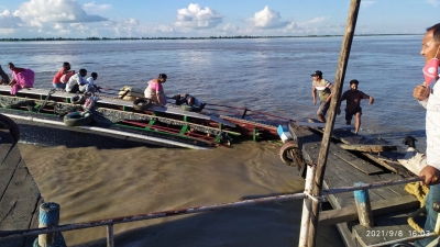 At least 50 missing after boat capsizes on Brahmaputra in Assam | At least 50 missing after boat capsizes on Brahmaputra in Assam